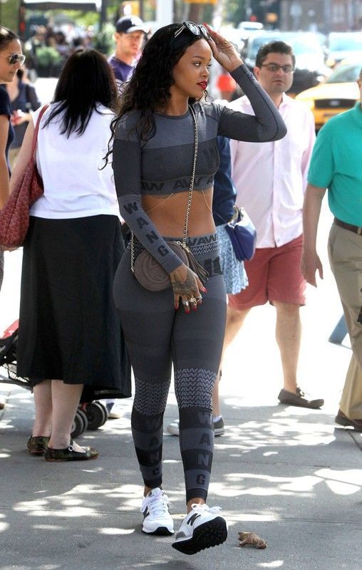 rihanna legging